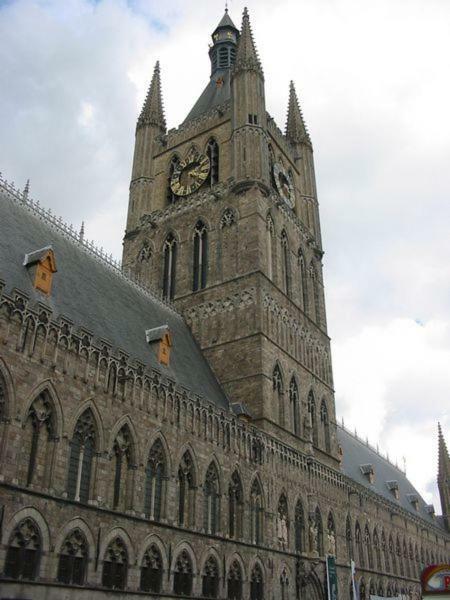 Discover Ieper Eksteriør bilde